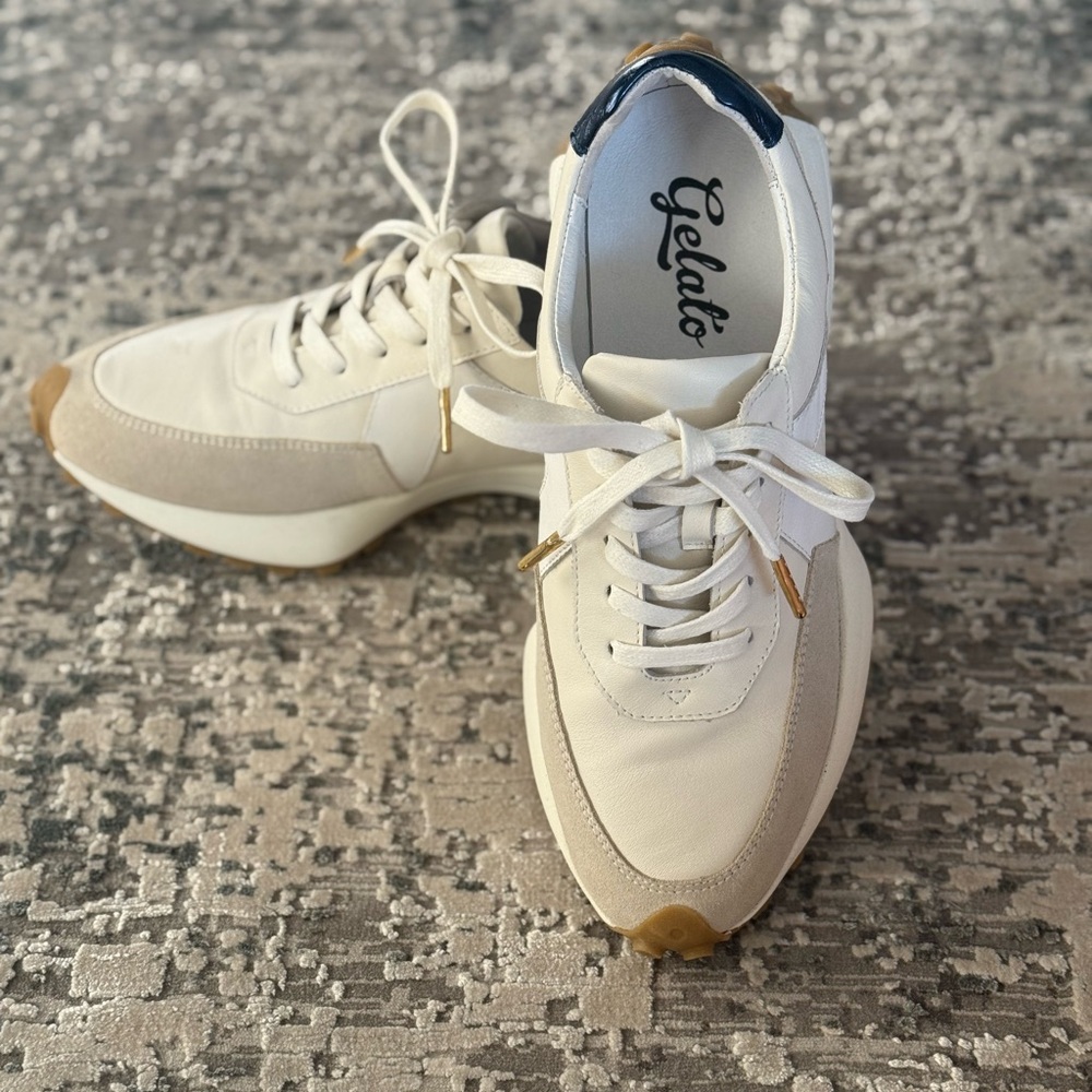 New!- Freelance Gelato Cream/ White w/Navy metallic accent Sneakers